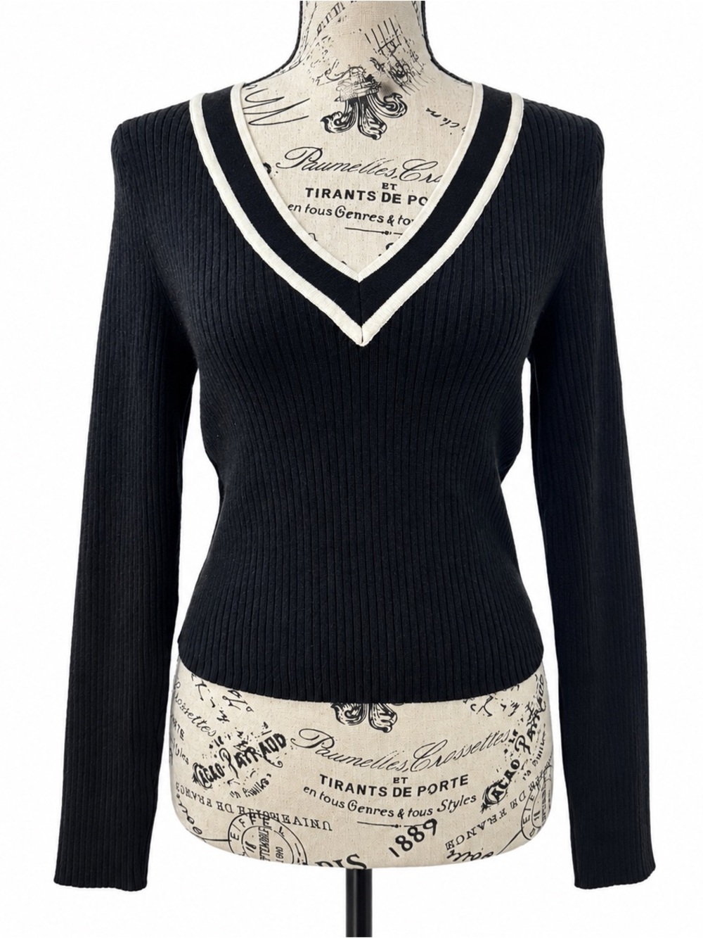 BDG Black Ribbed V-Neck Long-Sleeve Sweater with Cream Trim